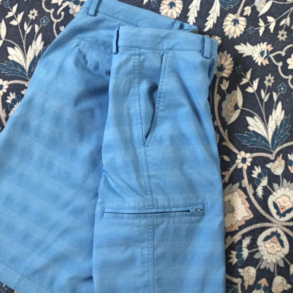 Greg Norman Men’s Shorts - Picture 4 of 5